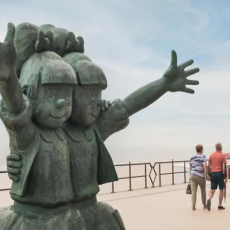 Modern Flat Near The Sea